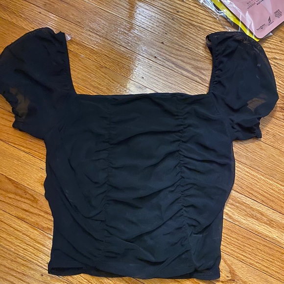 Forever 21 Tops - Black Ruffle crop top